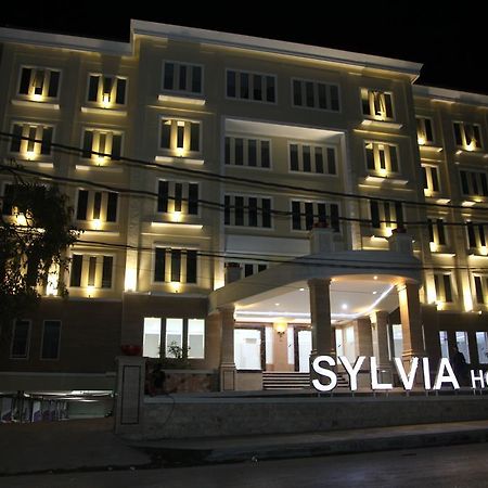 Sylvia Hotel Premier Kupang Kupang  Eksteriør billede