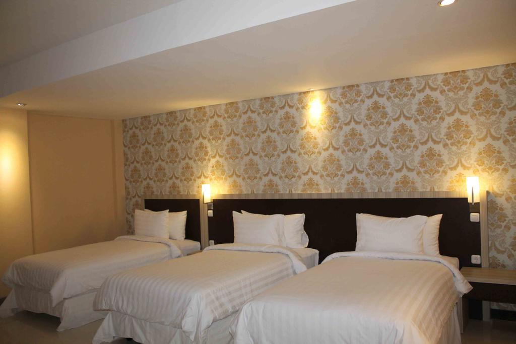 Sylvia Hotel Premier Kupang Kupang  Værelse billede