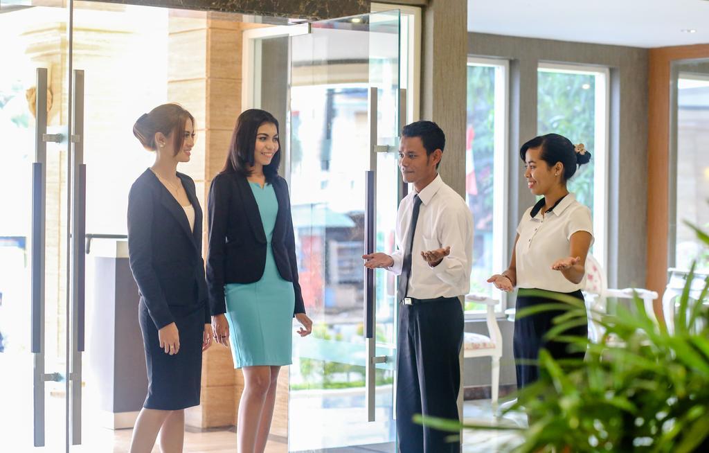 Sylvia Hotel Premier Kupang Kupang  Eksteriør billede