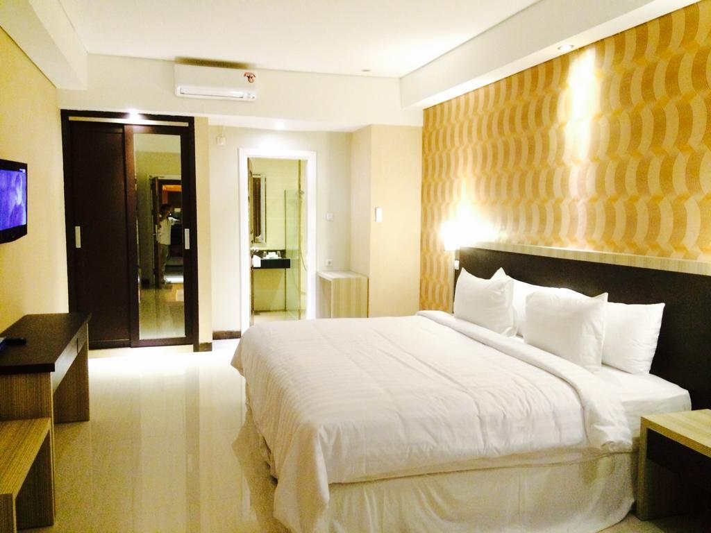 Sylvia Hotel Premier Kupang Kupang  Værelse billede