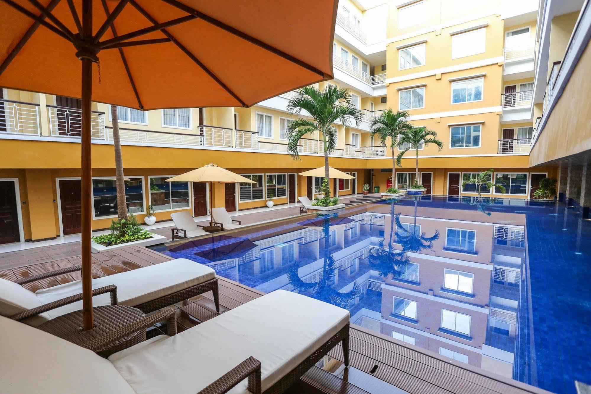 Sylvia Hotel Premier Kupang Kupang  Eksteriør billede